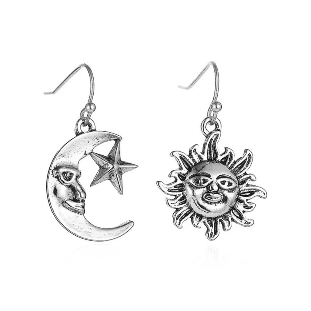 Antique Aged Silver Celestial Crescent Moon & Sun Face Boho Dangle Earrings NEW - Picture 3 of 8